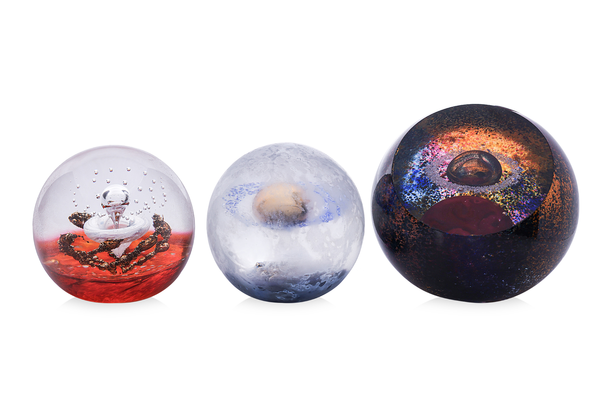 A GROUP OF FIVE SELKIRK GLASS PAPERWEIGHTS - Image 3 of 6