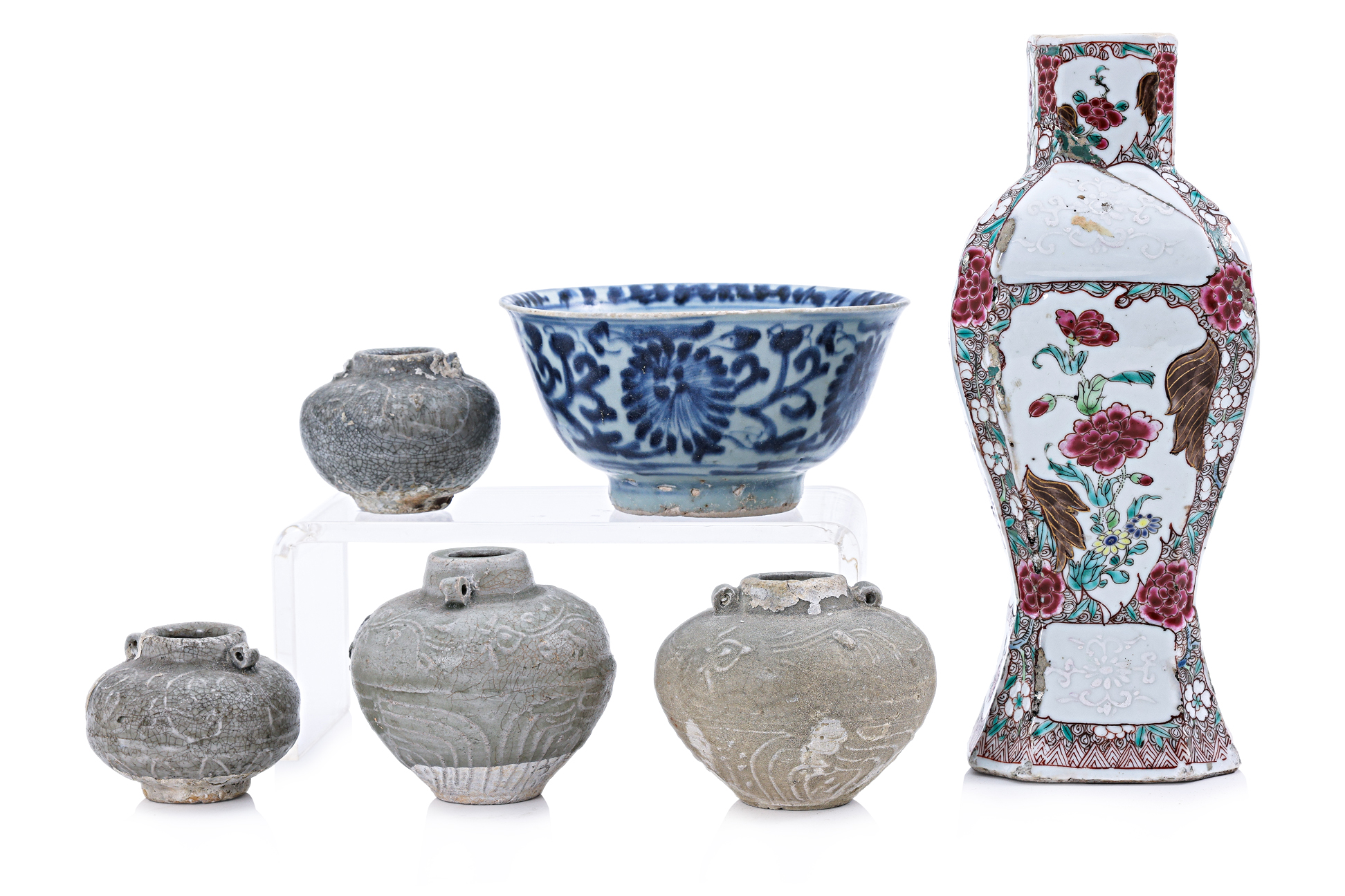 A GROUP OF ORIENTAL CERAMICS