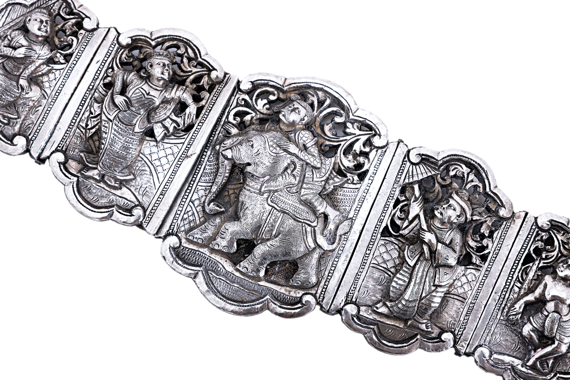 A BURMESE SILVER BELT BUCKLE - Image 3 of 3