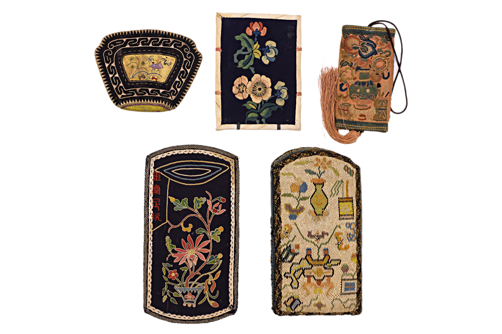 FOUR SILK EMBROIDERED PURSES AND A KEY HOLDER - Image 2 of 2