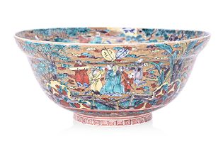 AN ENAMELLED PORCELAIN BOWL IN THE MANNER OF AOKI MOKUBEI