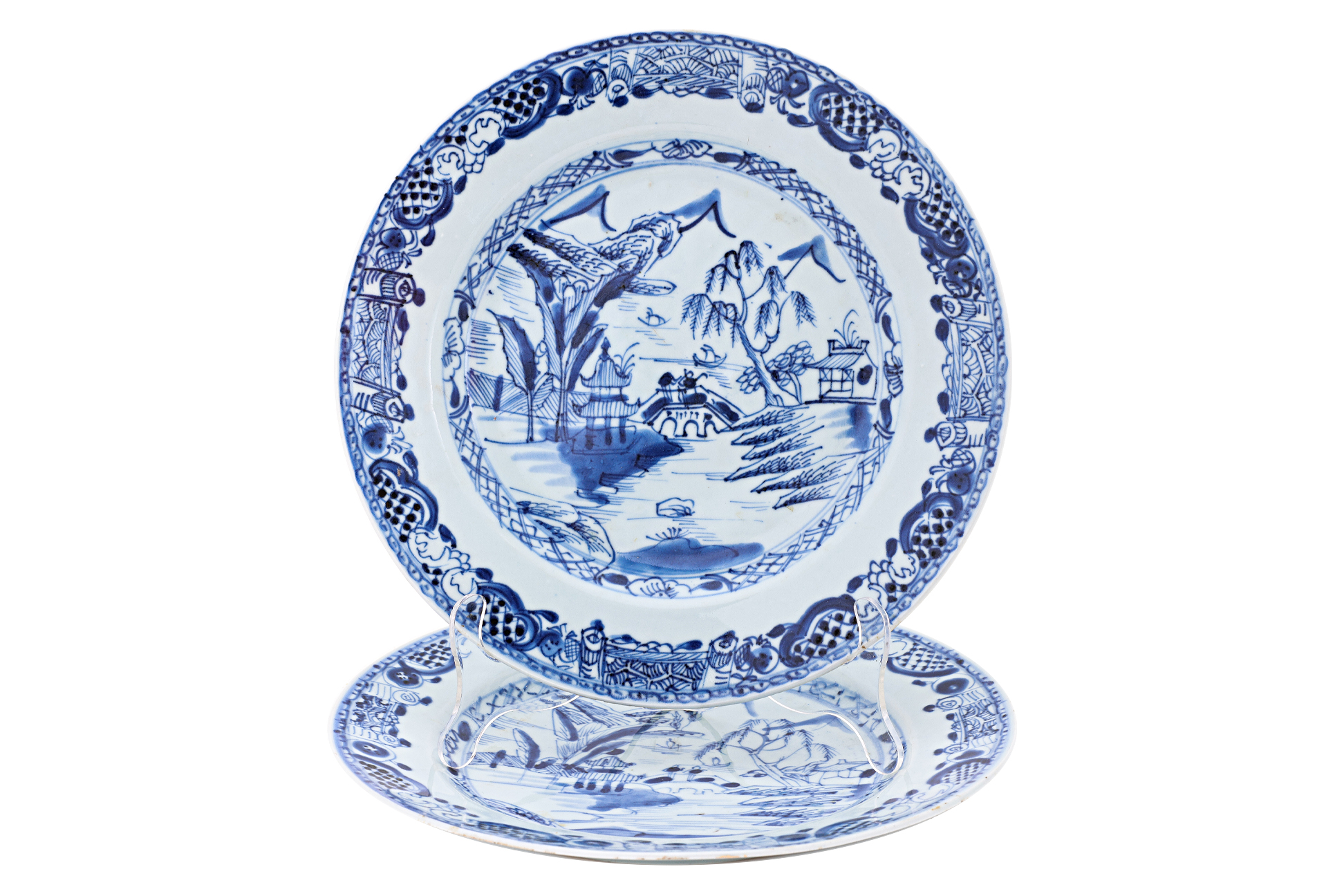 A PAIR OF BLUE AND WHITE PORCELAIN LANDSCAPE PLATES - Image 2 of 3