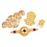 AN ASSORTMENT OF DESIGNER GILT BROOCHES