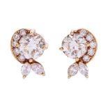 A PAIR OF DIAMOND STUD EARRINGS