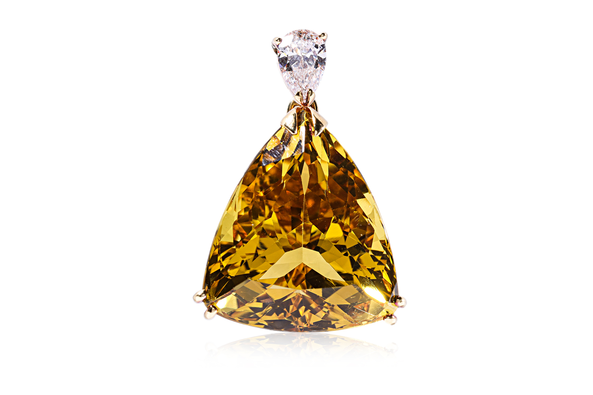 A VERY LARGE YELLOW BERYL AND DIAMOND PENDANT - Image 2 of 4