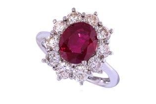 A BURMESE RUBY AND DIAMOND CLUSTER RING