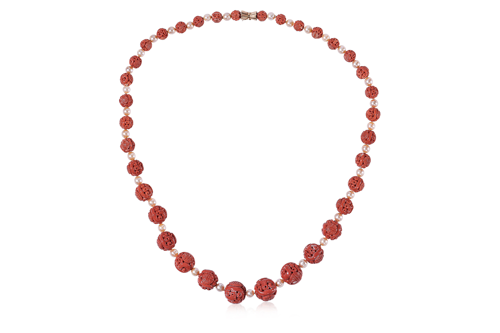 A LONG CARVED CORAL AND CULTURED PEARL NECKLACE - Image 2 of 9