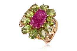A RUBY AND PERIDOT RING