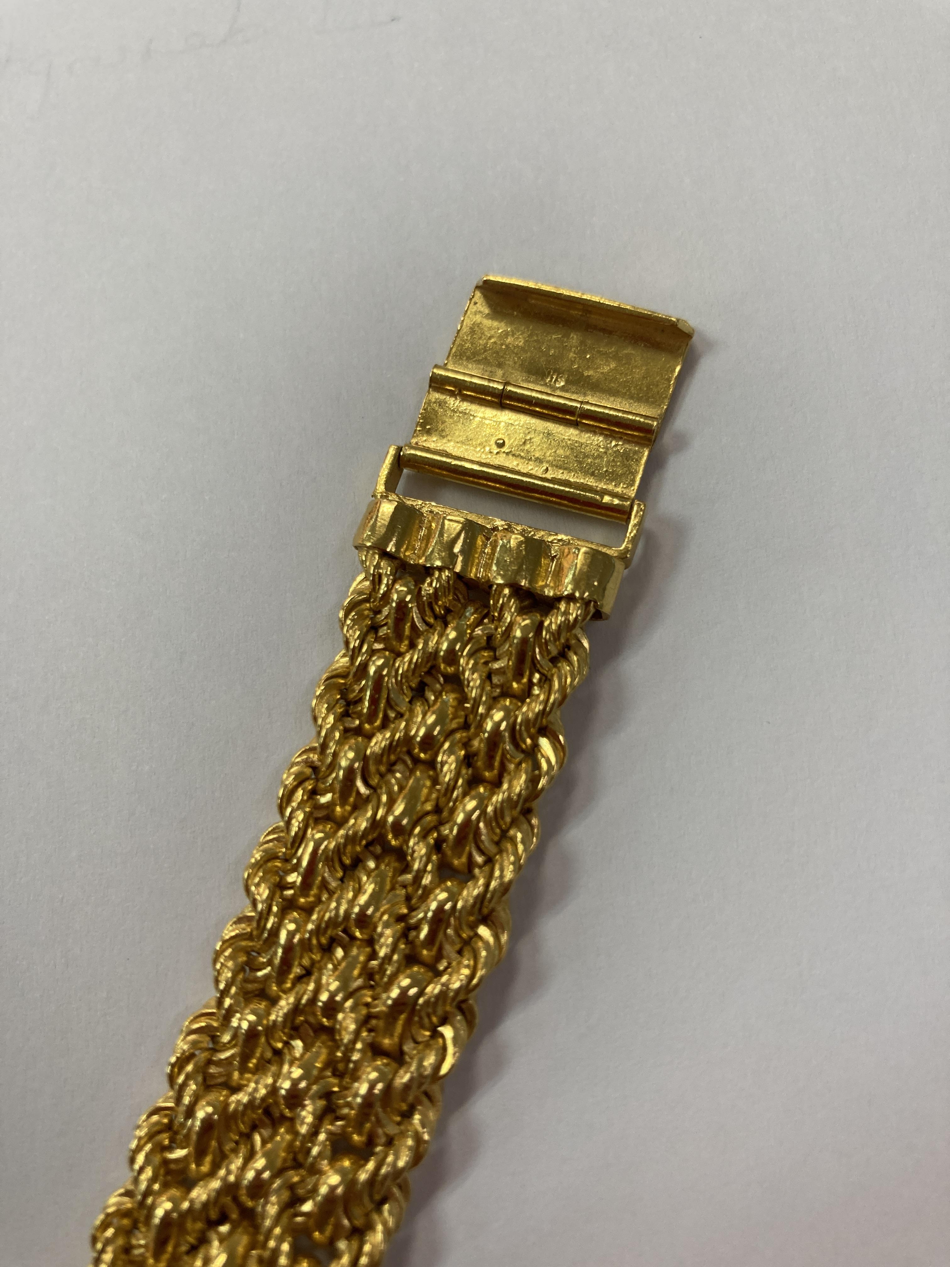 A HIGH CARAT BRAIDED GOLD BRACELET - Image 8 of 10