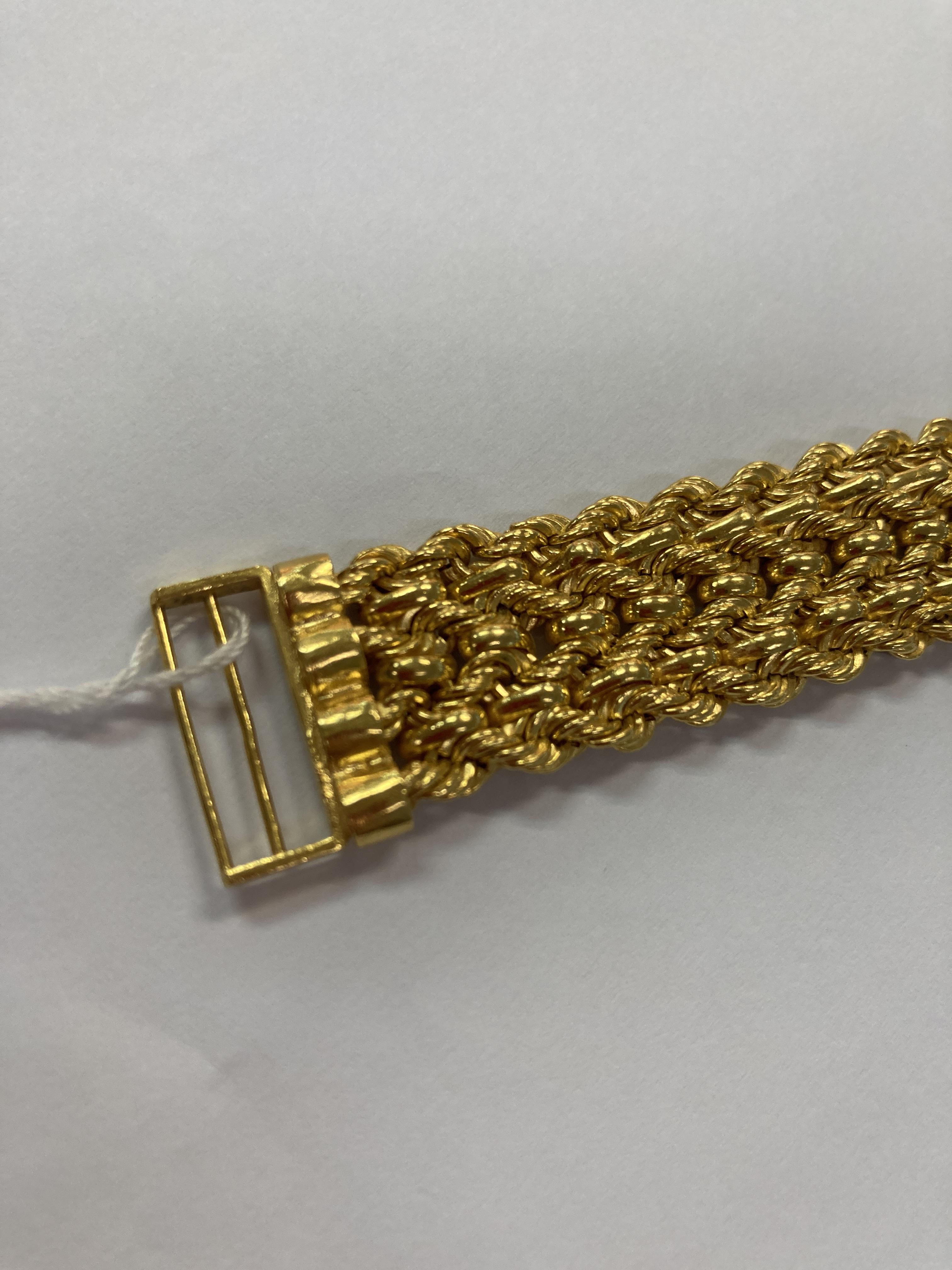 A HIGH CARAT BRAIDED GOLD BRACELET - Image 6 of 10