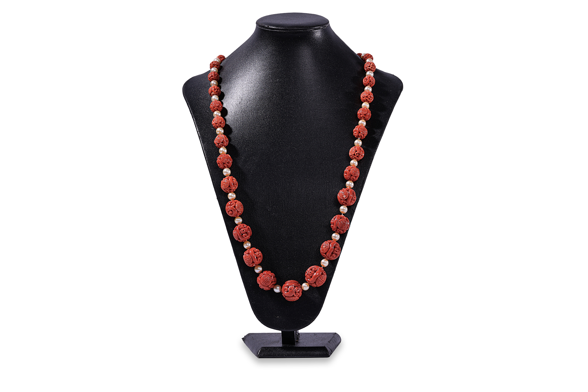 A LONG CARVED CORAL AND CULTURED PEARL NECKLACE - Image 3 of 9