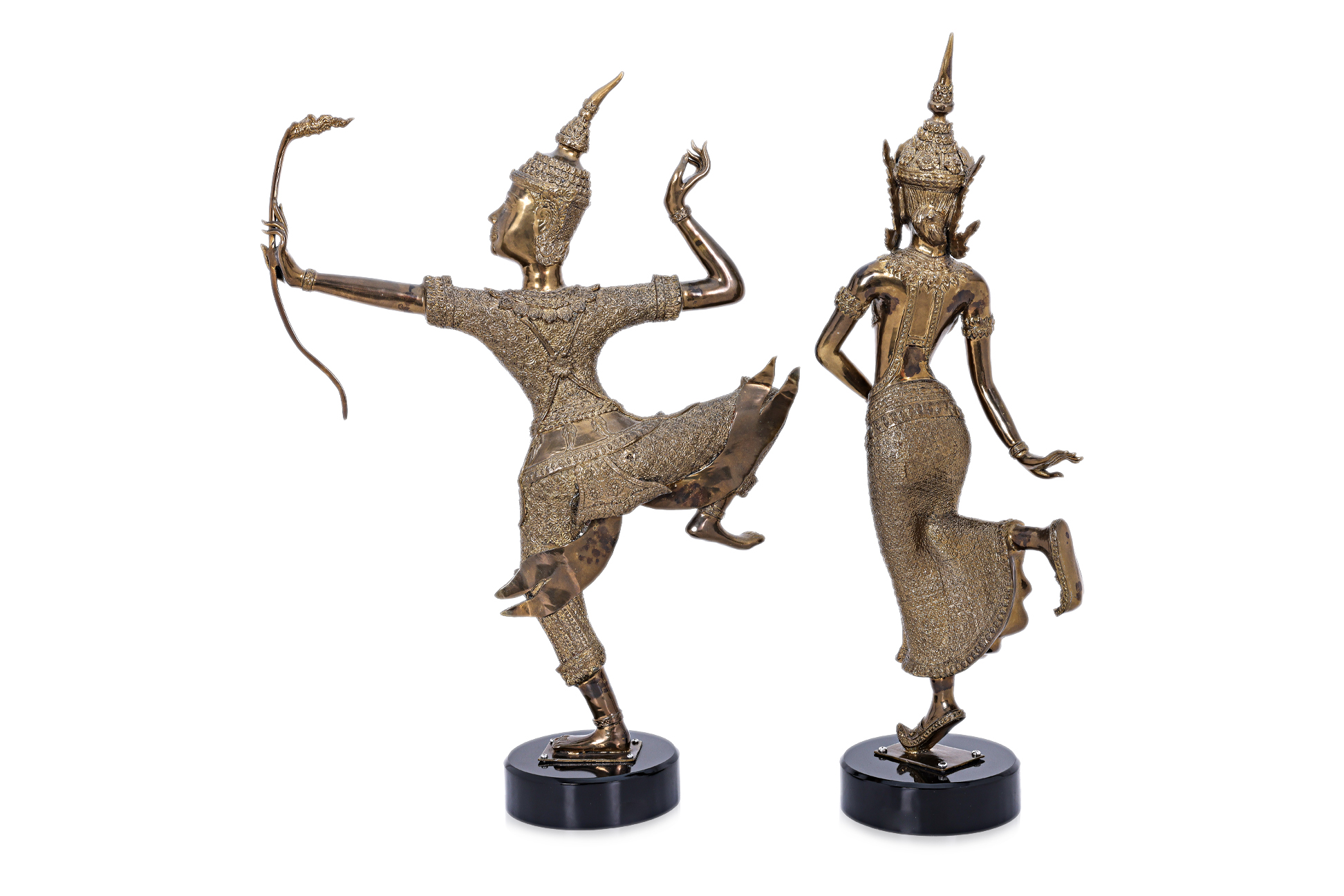 A PAIR OF LARGE THAI BRASS STATUES - Image 2 of 3