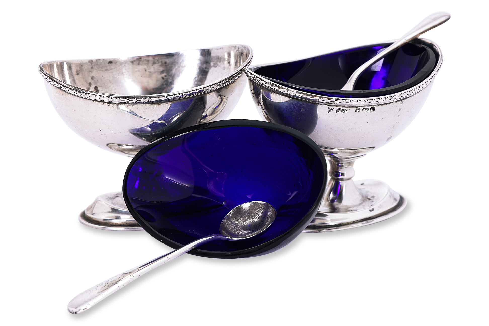 A MATCHED EDWARD VII / GEORGE V SILVER CONDIMENT SET - Image 2 of 3