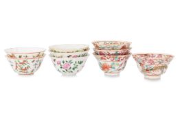 A GROUP OF FAMILLE ROSE TEA BOWLS
