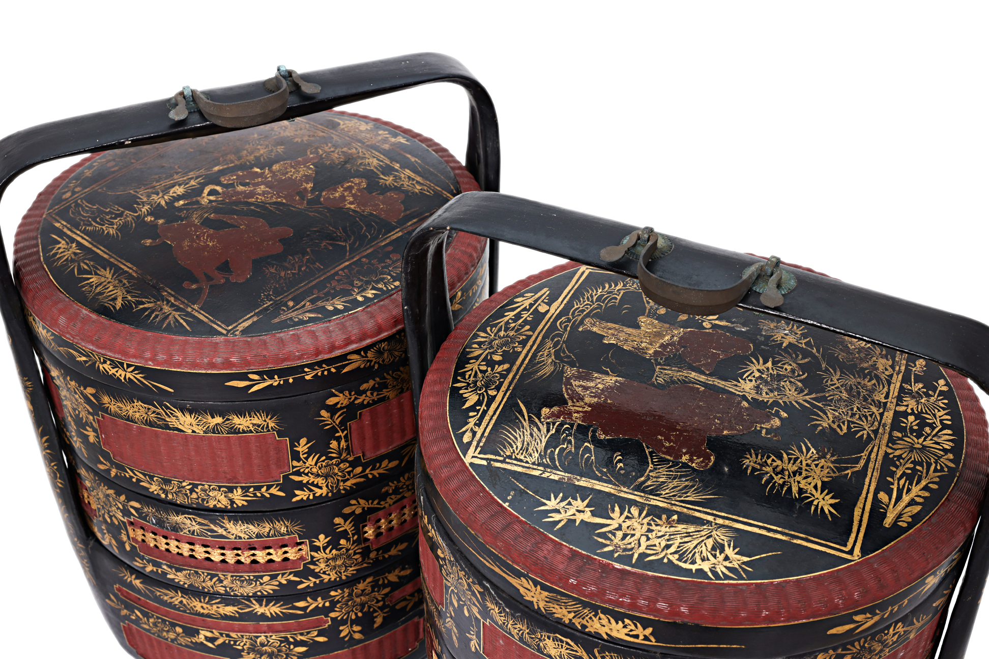 A PAIR OF RED AND BLACK LACQUERED WEDDING BASKETS - Image 3 of 3