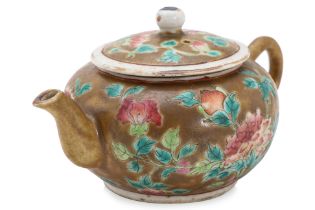 AN OLIVE-BROWN GROUND FAMILLE ROSE TEAPOT AND COVER