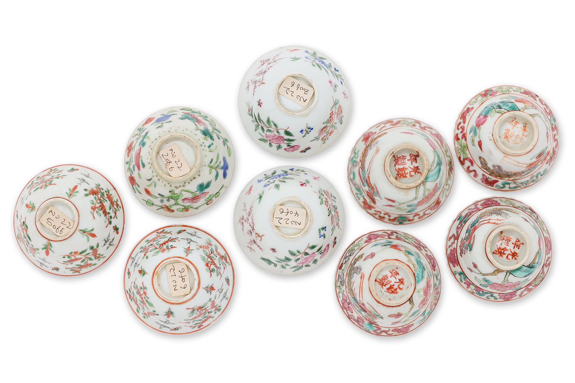 A GROUP OF FAMILLE ROSE TEA BOWLS - Image 2 of 3