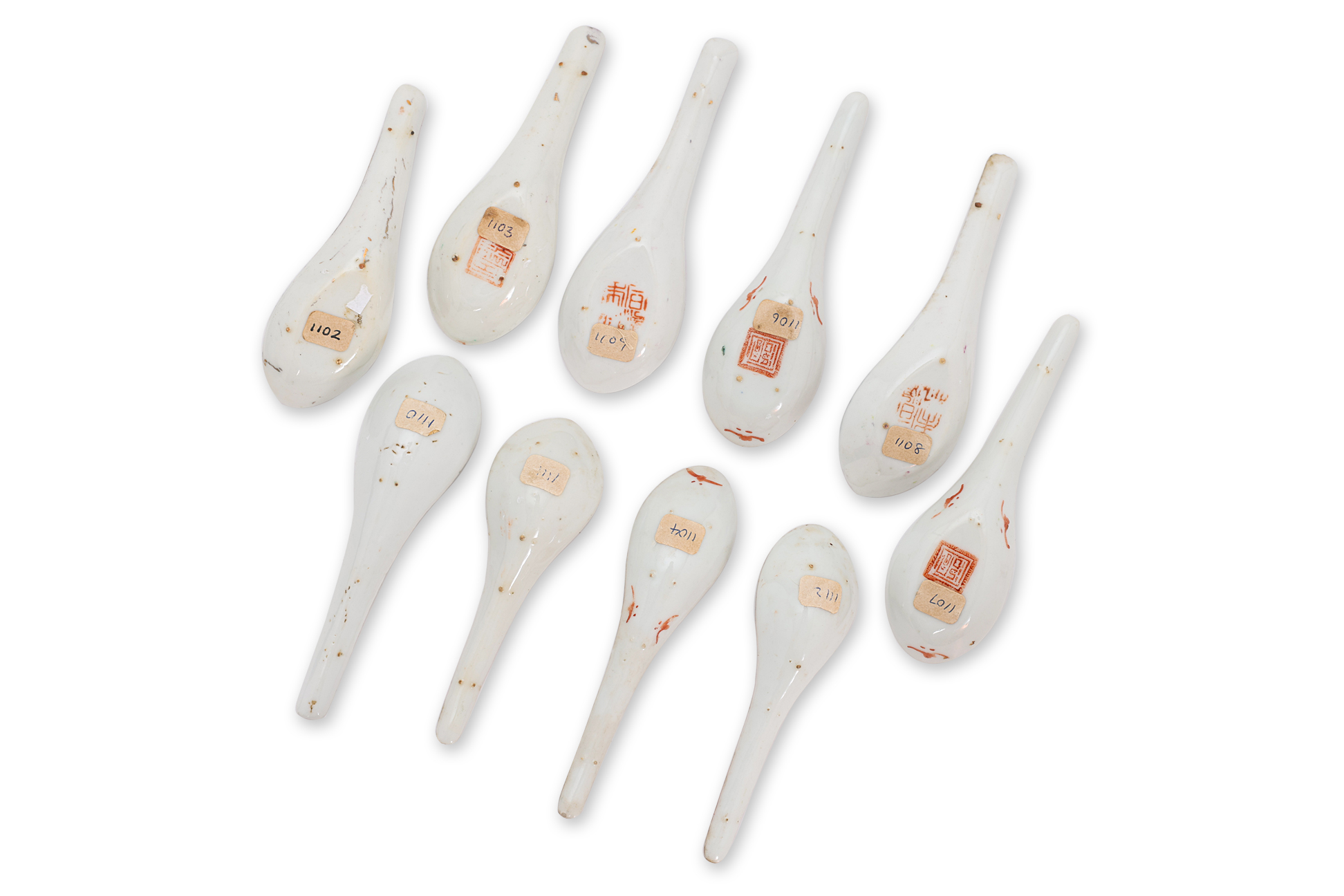 A GROUP OF FAMILLE ROSE PHOENIX AND OTHER DESSERT SPOONS - Image 3 of 3