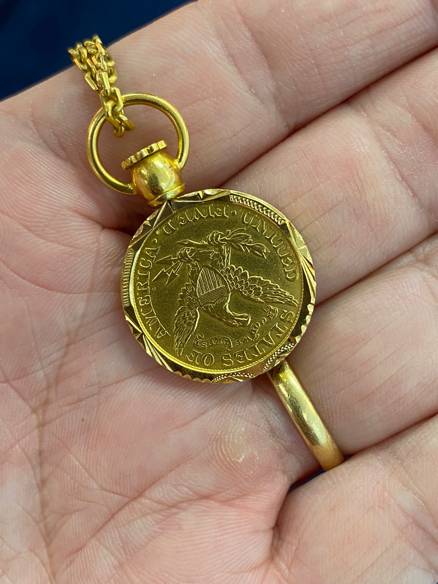 A UNITED STATES GOLD COIN PENDANT ON CHAIN - Image 4 of 7