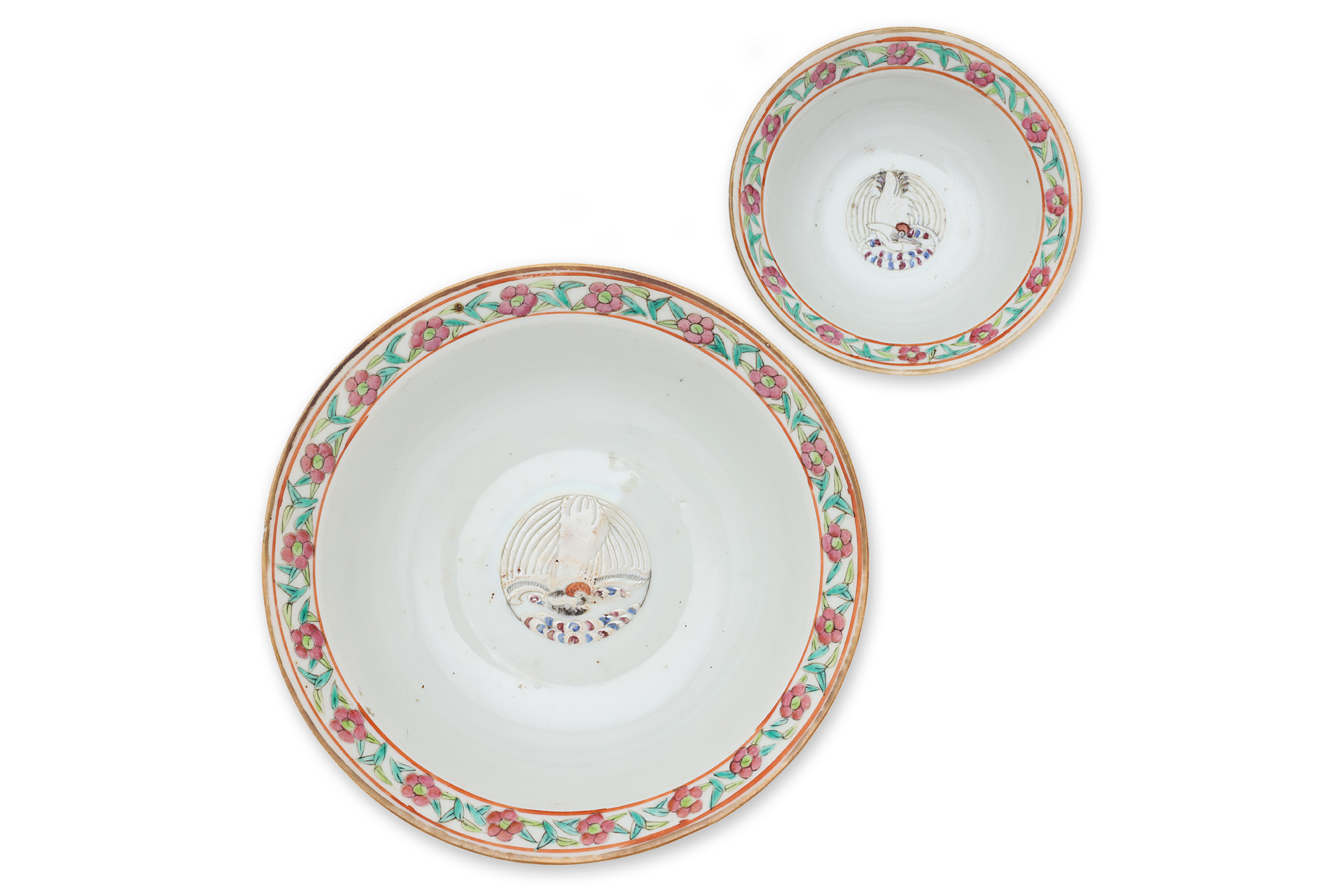 A SET OF FIVE FAMILLE ROSE 'CHICKEN' BOWLS - Image 2 of 8