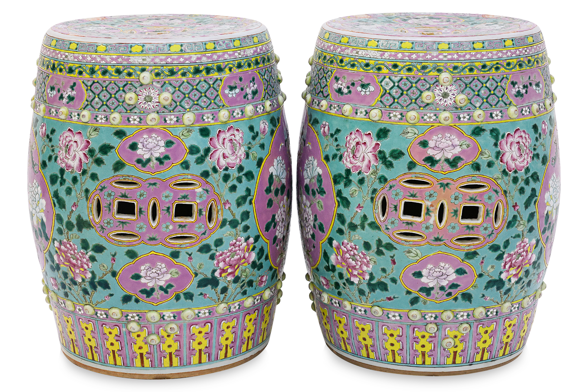 AN OPPOSING OR MIRRORED PAIR OF FAMILLE ROSE PORCELAIN DRUM STOOLS - Image 2 of 4