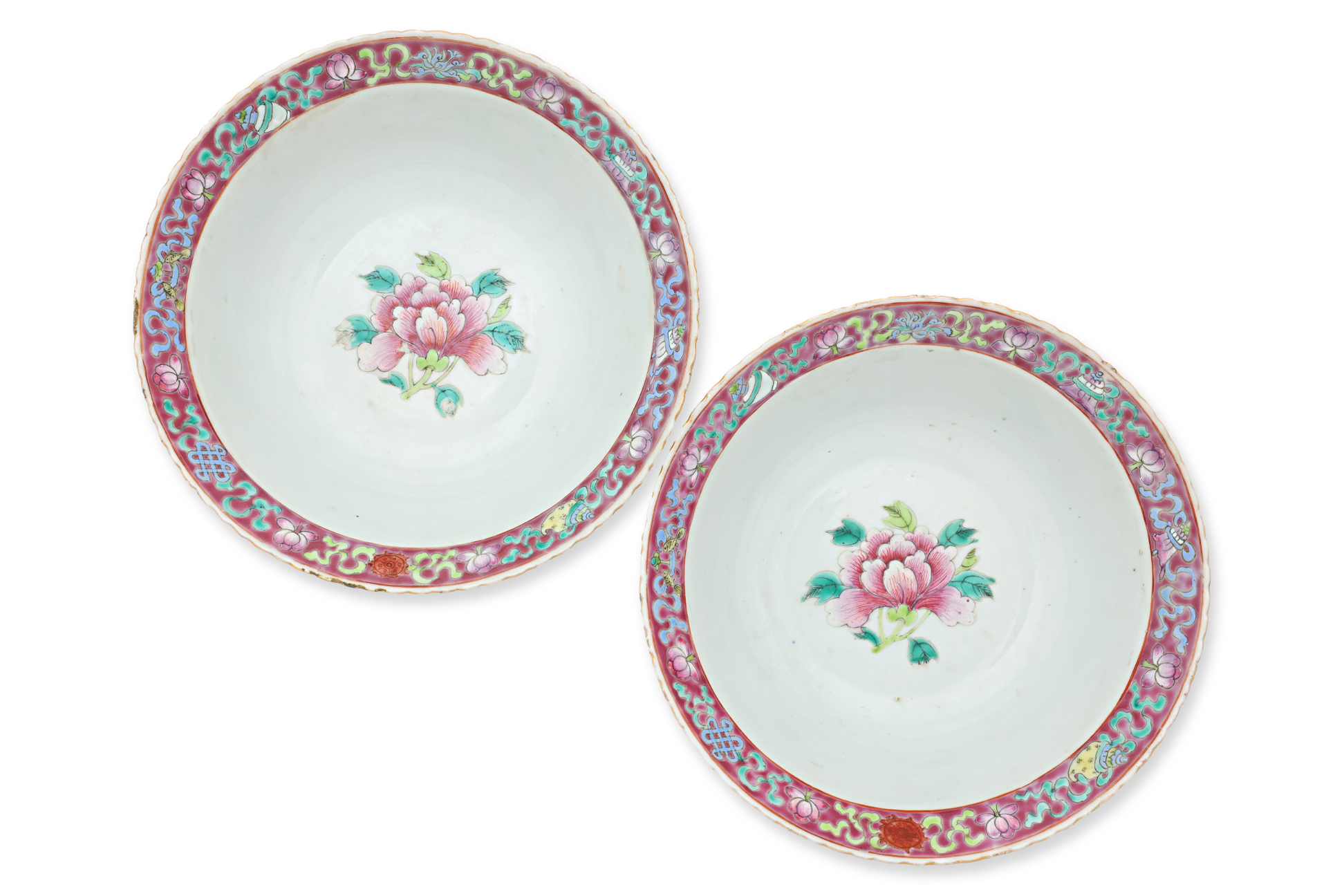 A PAIR OF LARGE FAMILLE ROSE BOWLS - Image 3 of 4