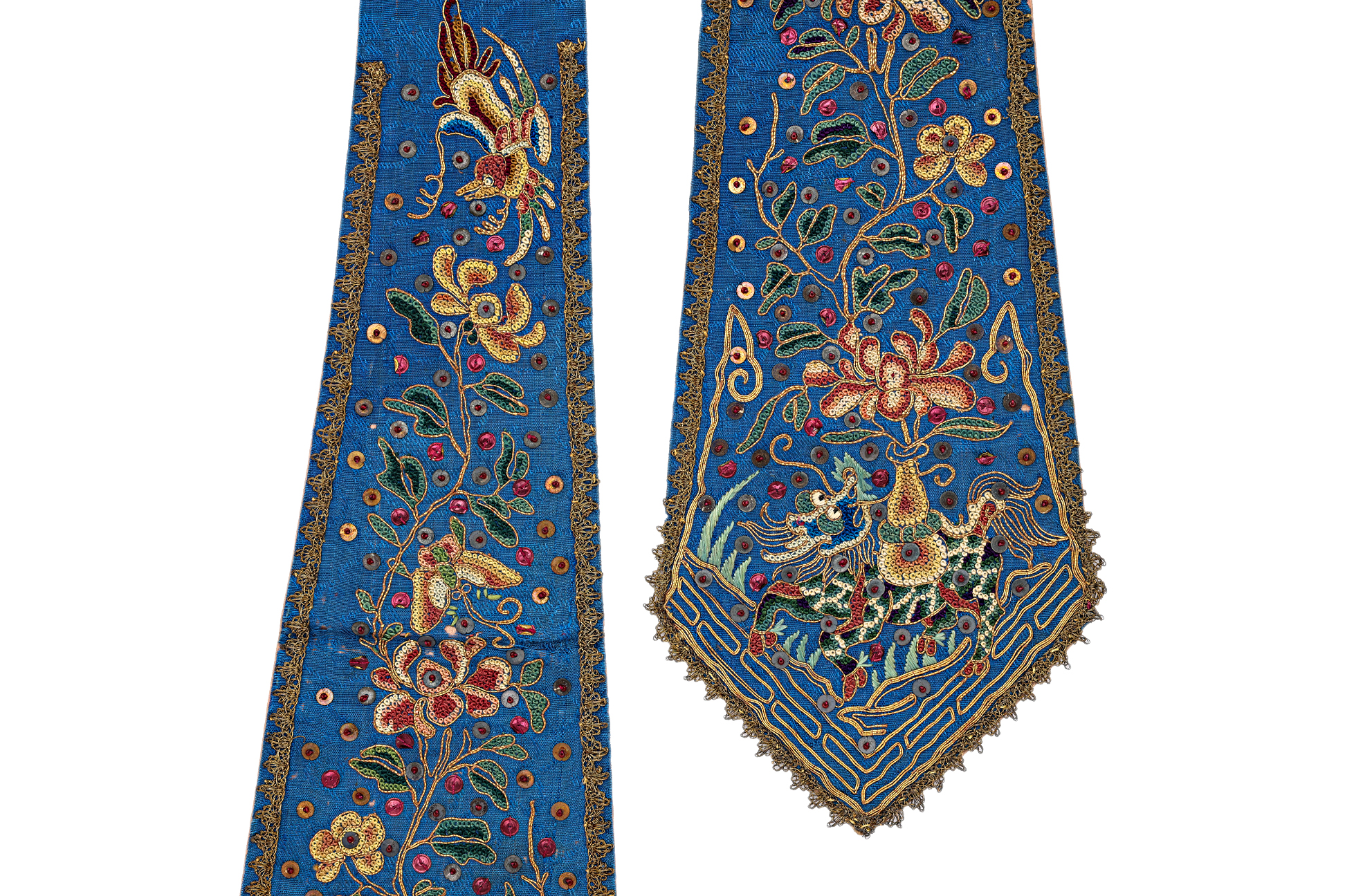 A PAIR OF SILK EMBROIDERED BED HANGINGS - Image 2 of 2