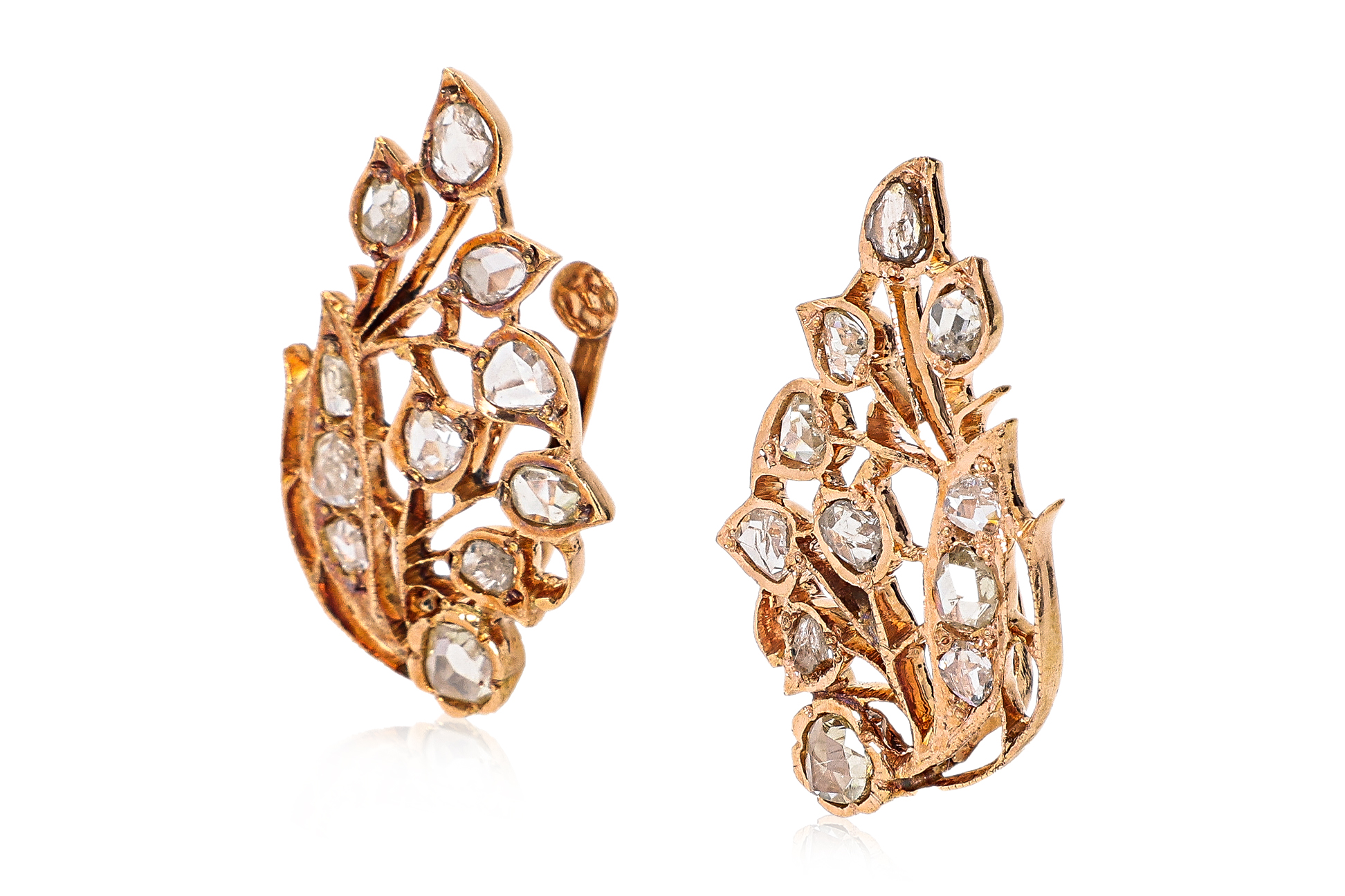 A PAIR OF FOLIATE DIAMOND INTAN EARRINGS - Image 2 of 5