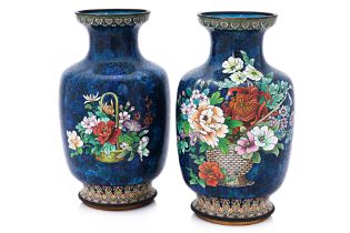 A PAIR OF CLOISONNE VASES