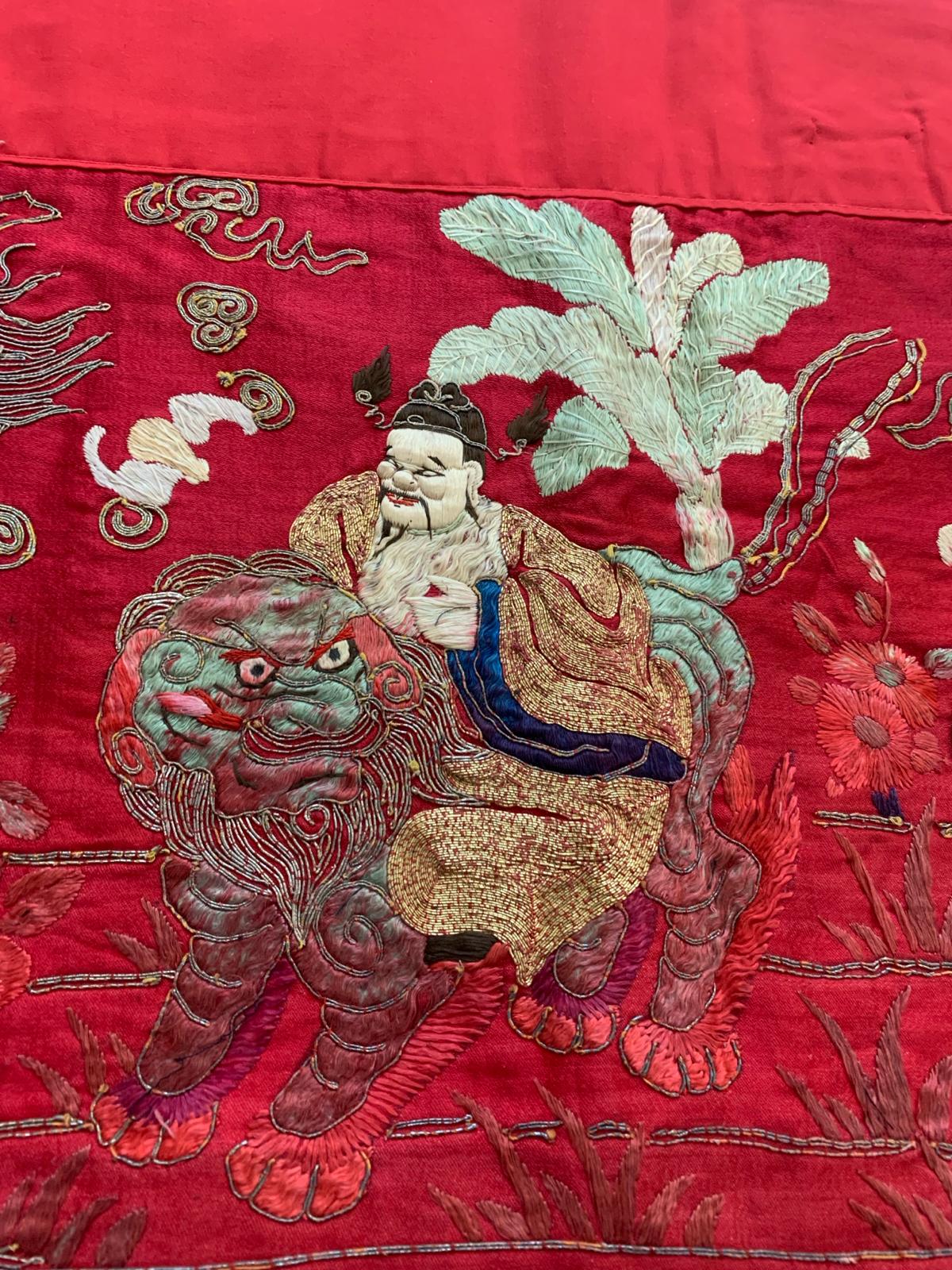 A GROUP OF CHINESE TEXTILES - Image 17 of 35