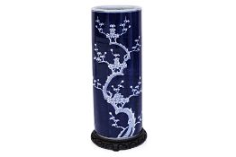 A LARGE BLUE AND WHITE PORCELAIN STICK STAND