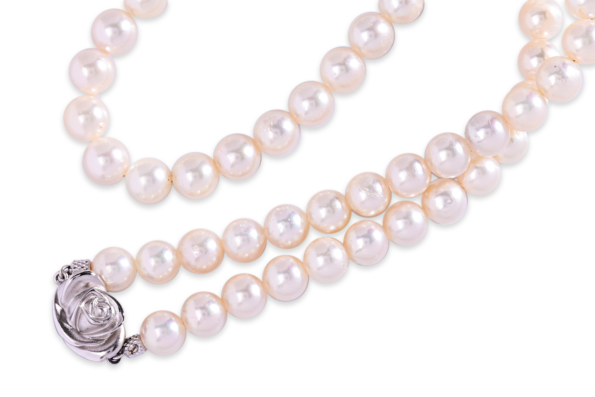 AN AKOYA CULTURED PEARL STRAND - Image 2 of 3