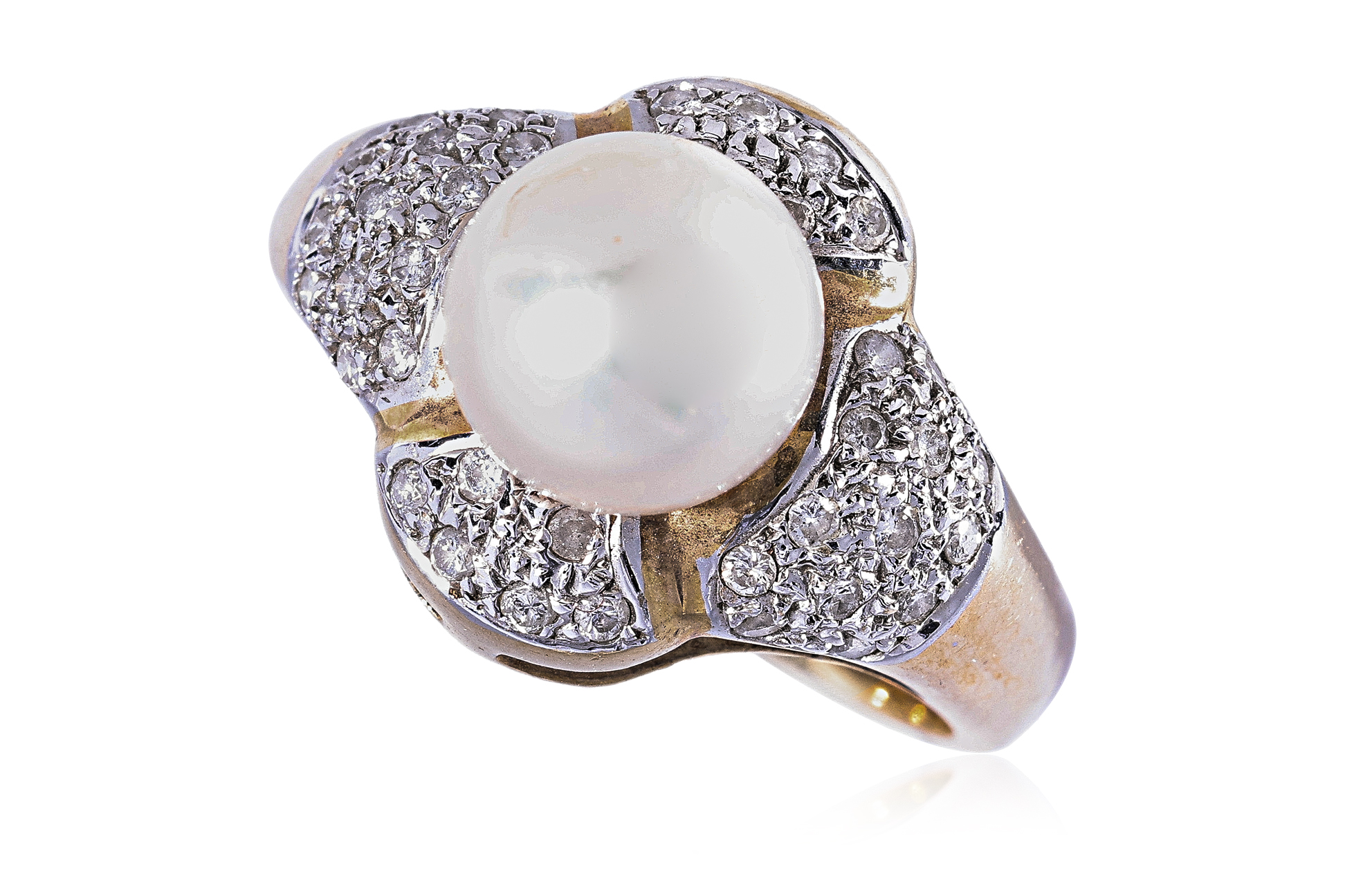 A CULTURED PEARL AND DIAMOND RING