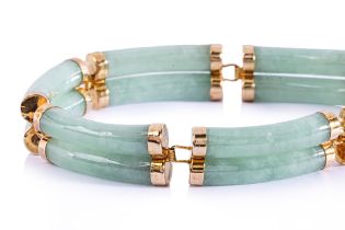 A JADE LINK BRACELET