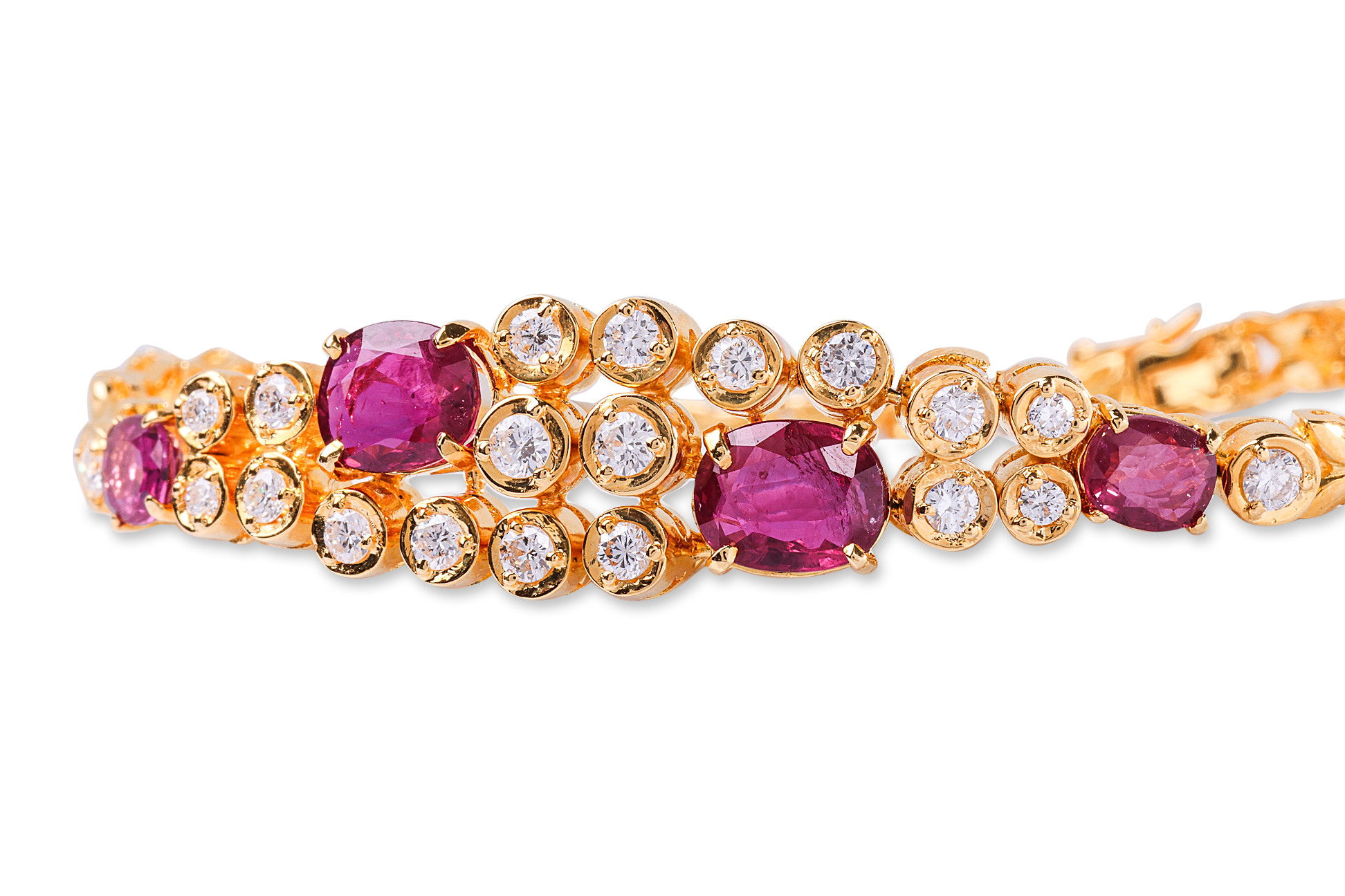 A RUBY AND DIAMOND BRACELET - Image 2 of 3