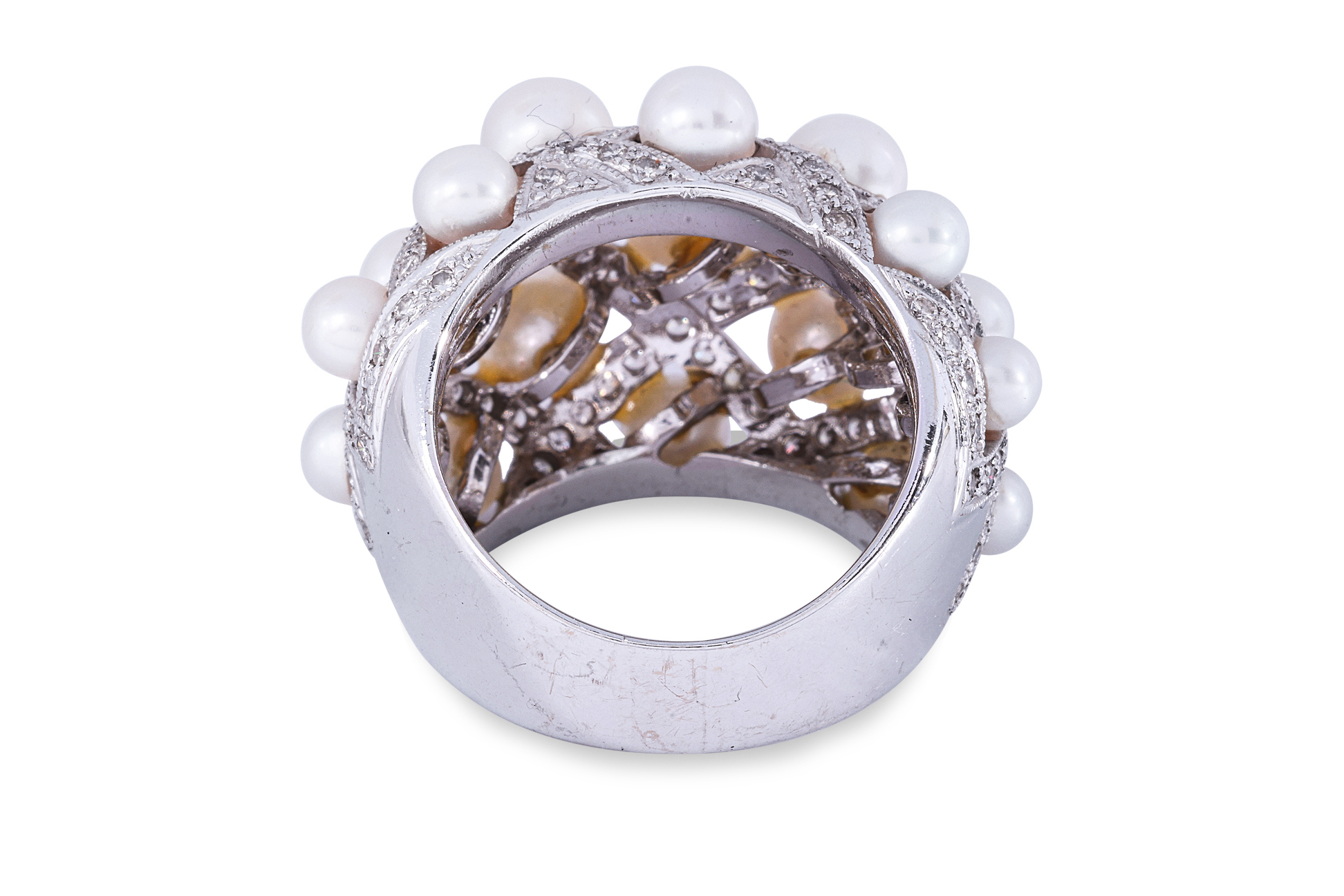 A CULTURED AKOYA PEARL AND DIAMOND RING - Image 3 of 4