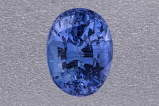 AN UNHEATED BLUE SAPPHIRE LOOSE GEM