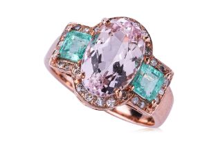 A MORGANITE, EMERALD AND DIAMOND RING