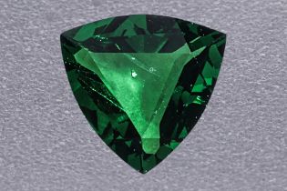 A TSAVORITE GARNET LOOSE GEM