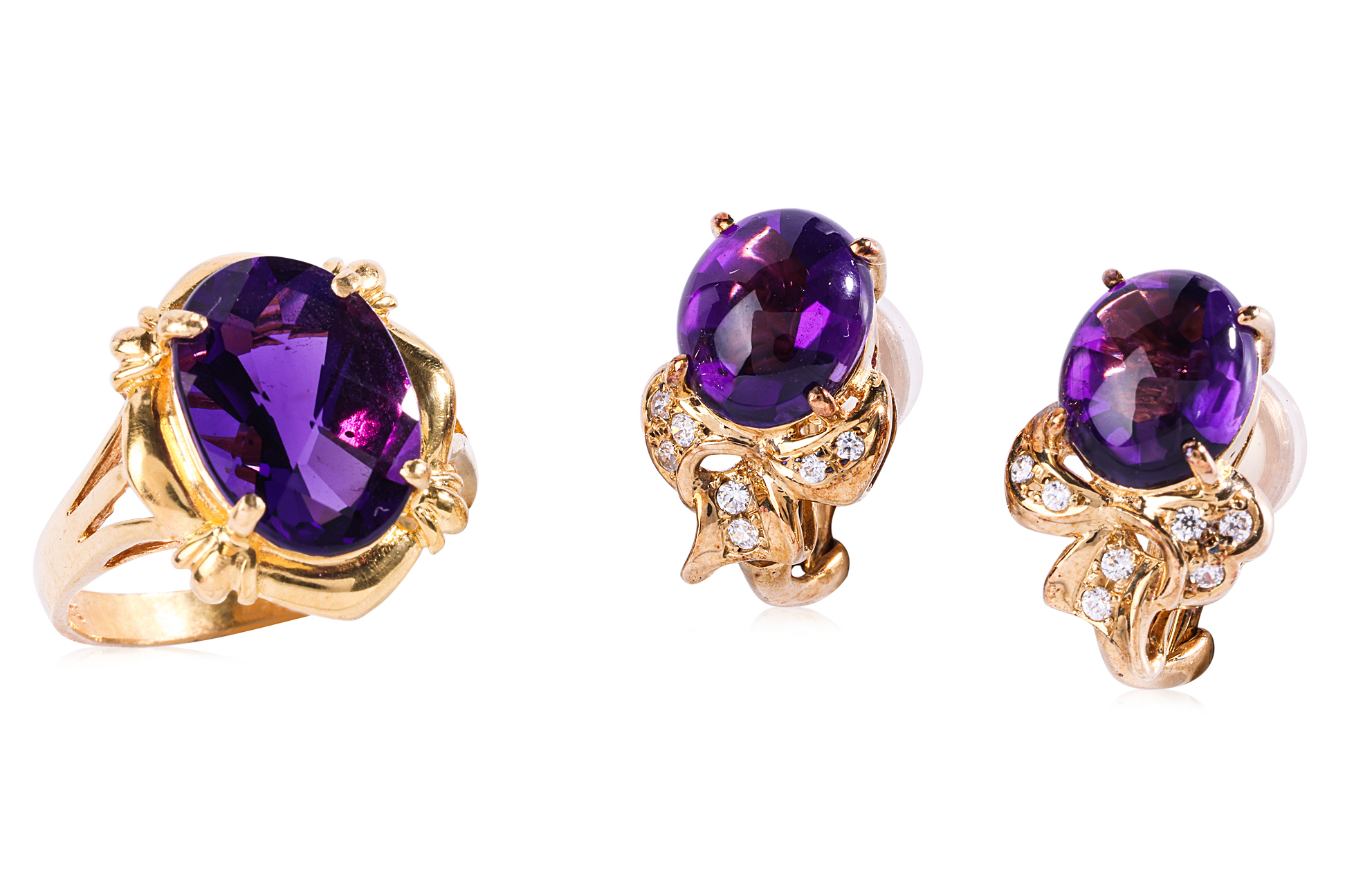 A PAIR OF AMETHYST CLIP EARRINGS AND AN AMETHYST RING