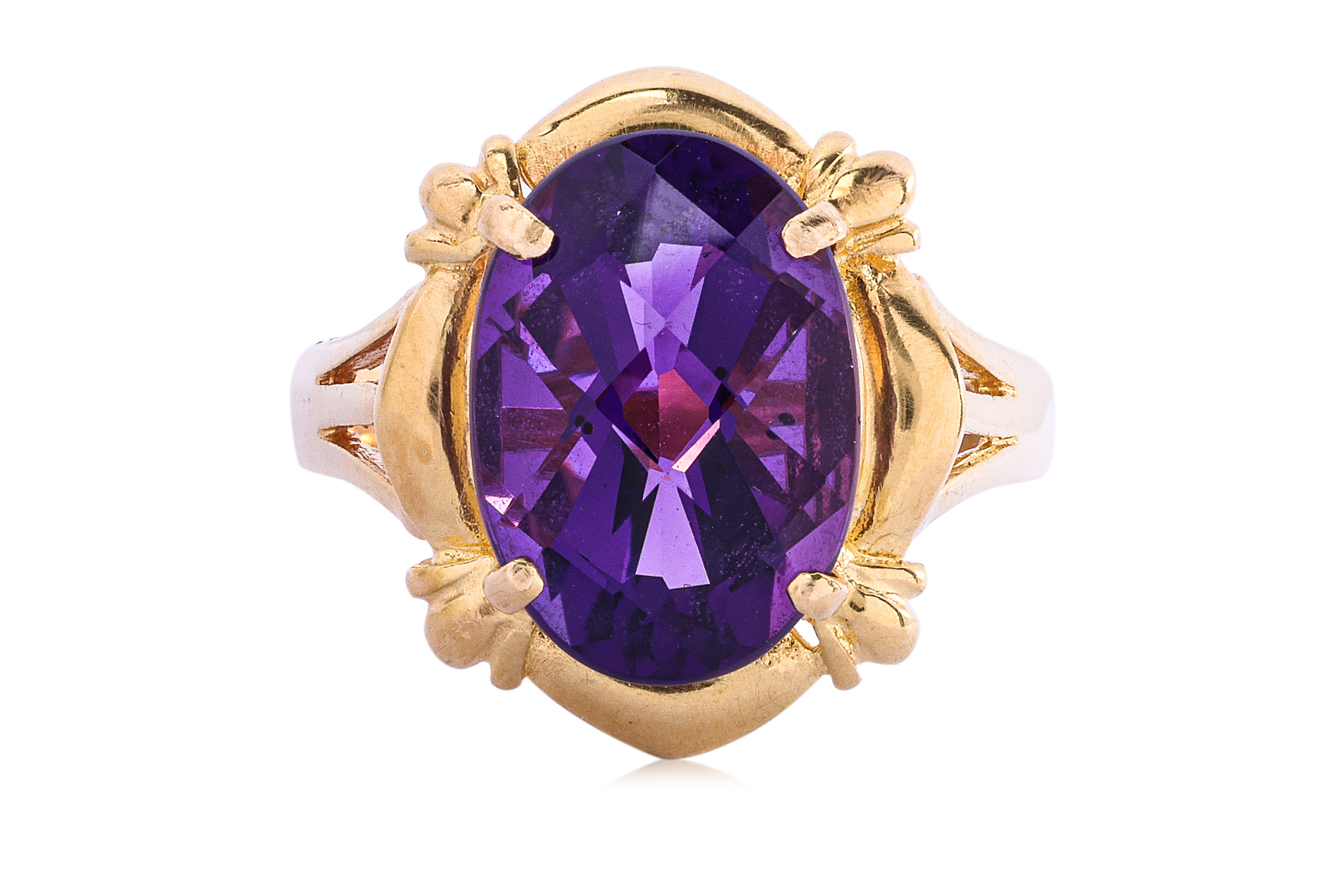 A PAIR OF AMETHYST CLIP EARRINGS AND AN AMETHYST RING - Image 5 of 5