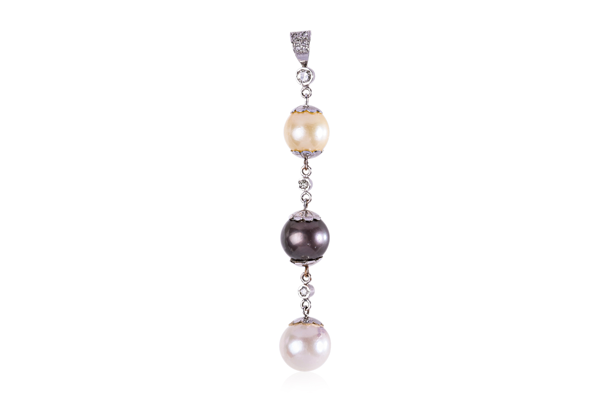 A CULTURED PEARL AND DIAMOND PENDANT