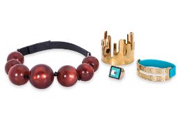 AN ASSORTMENT OF MARC JACOBS COSTUME JEWELLERY