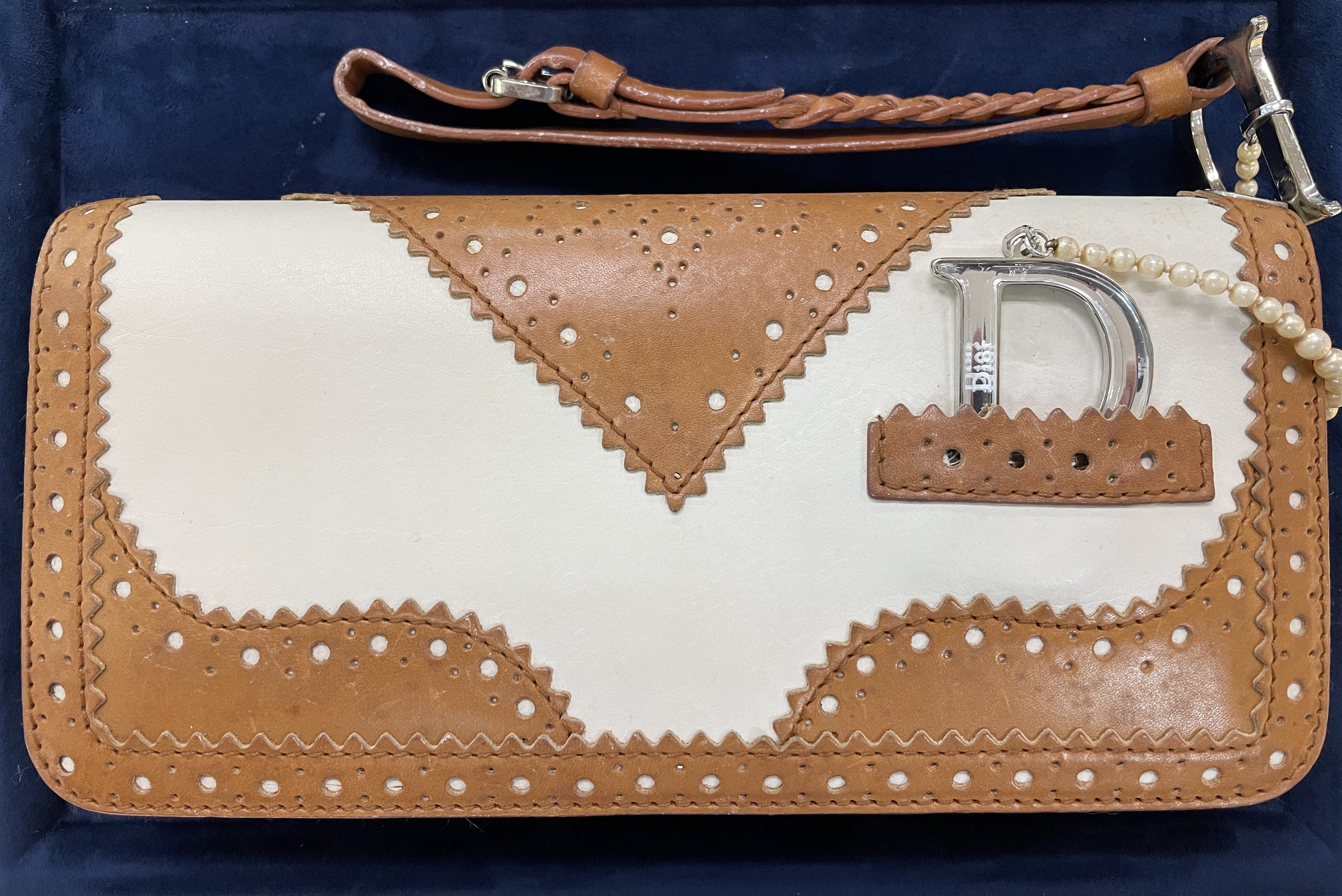 A CHRISTIAN DIOR 'D' TRICK BAG WITH FAUX PEARLS - Image 7 of 22
