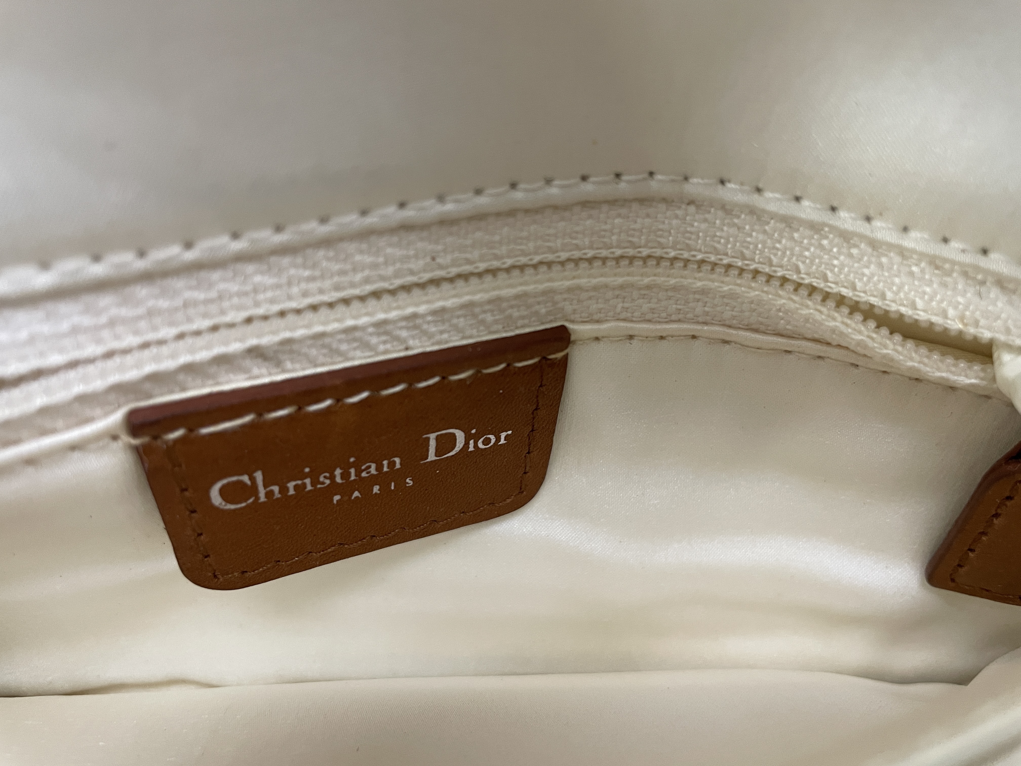 A CHRISTIAN DIOR 'D' TRICK BAG WITH FAUX PEARLS - Image 17 of 22