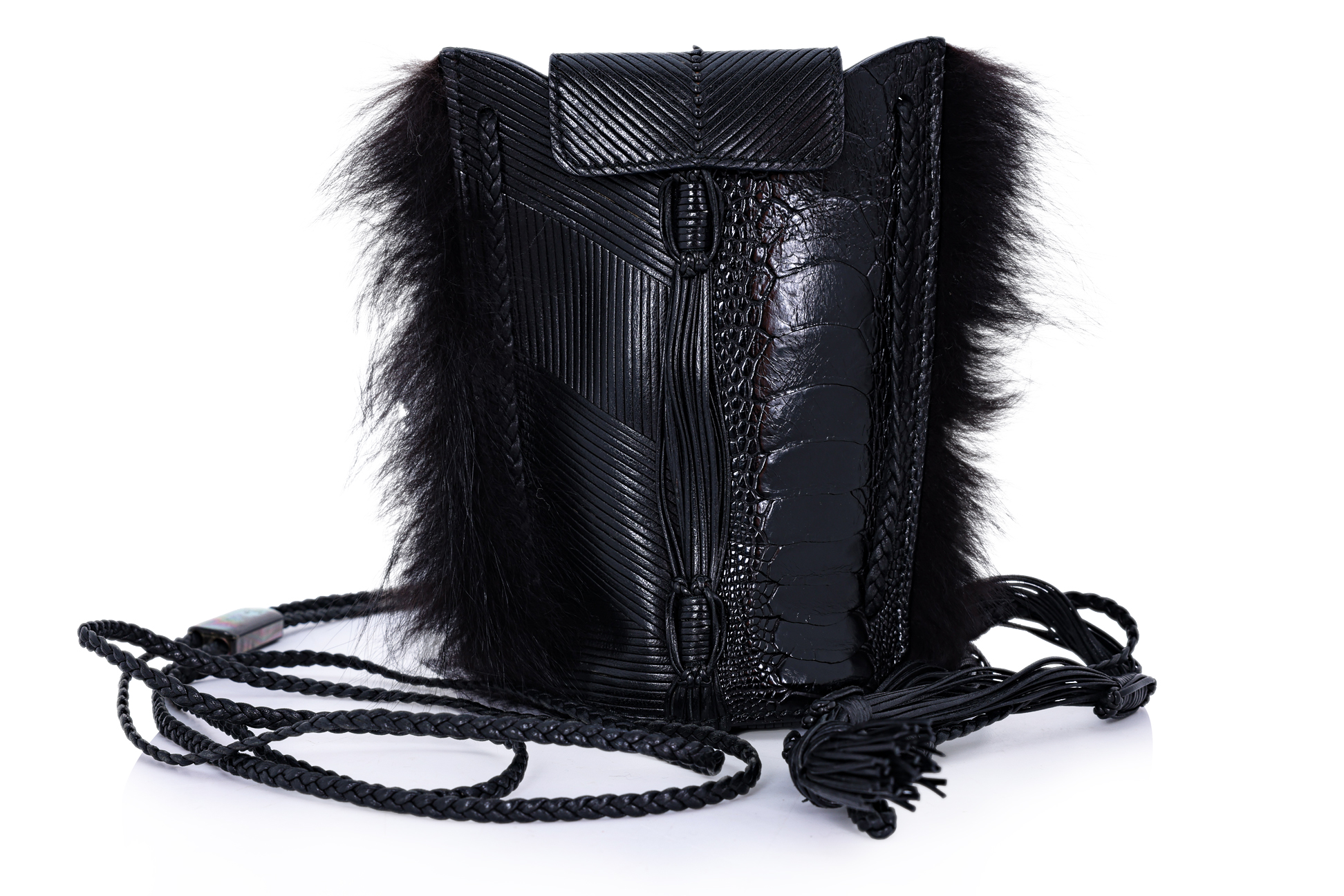 A GUCCI LEATHER EMBOSSED HANDBAG WITH FUR DETAILING - Image 2 of 4