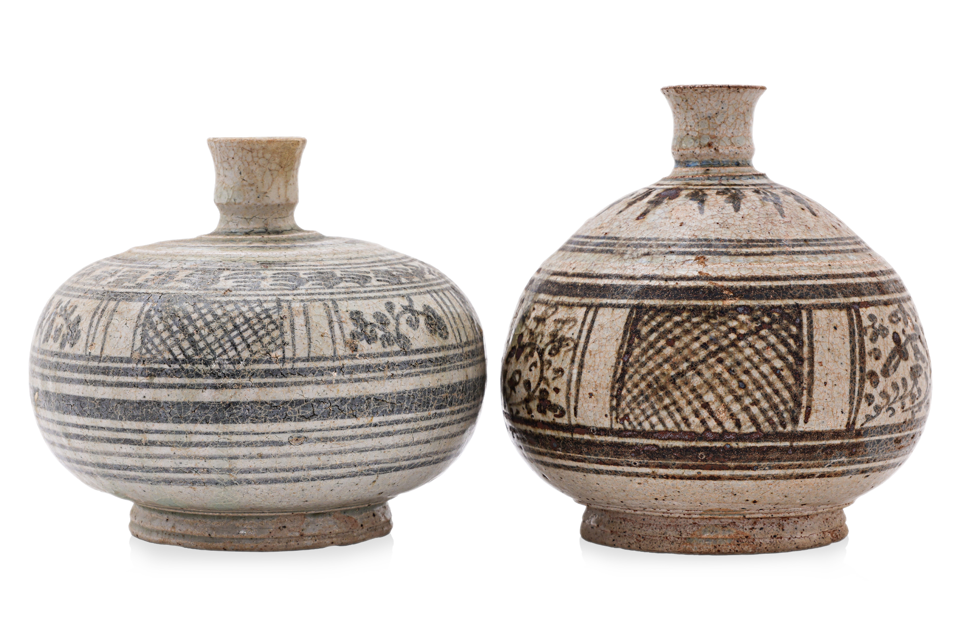 TWO THAI UNDERGLAZE DECORATED BOTTLES - Bild 2 aus 5