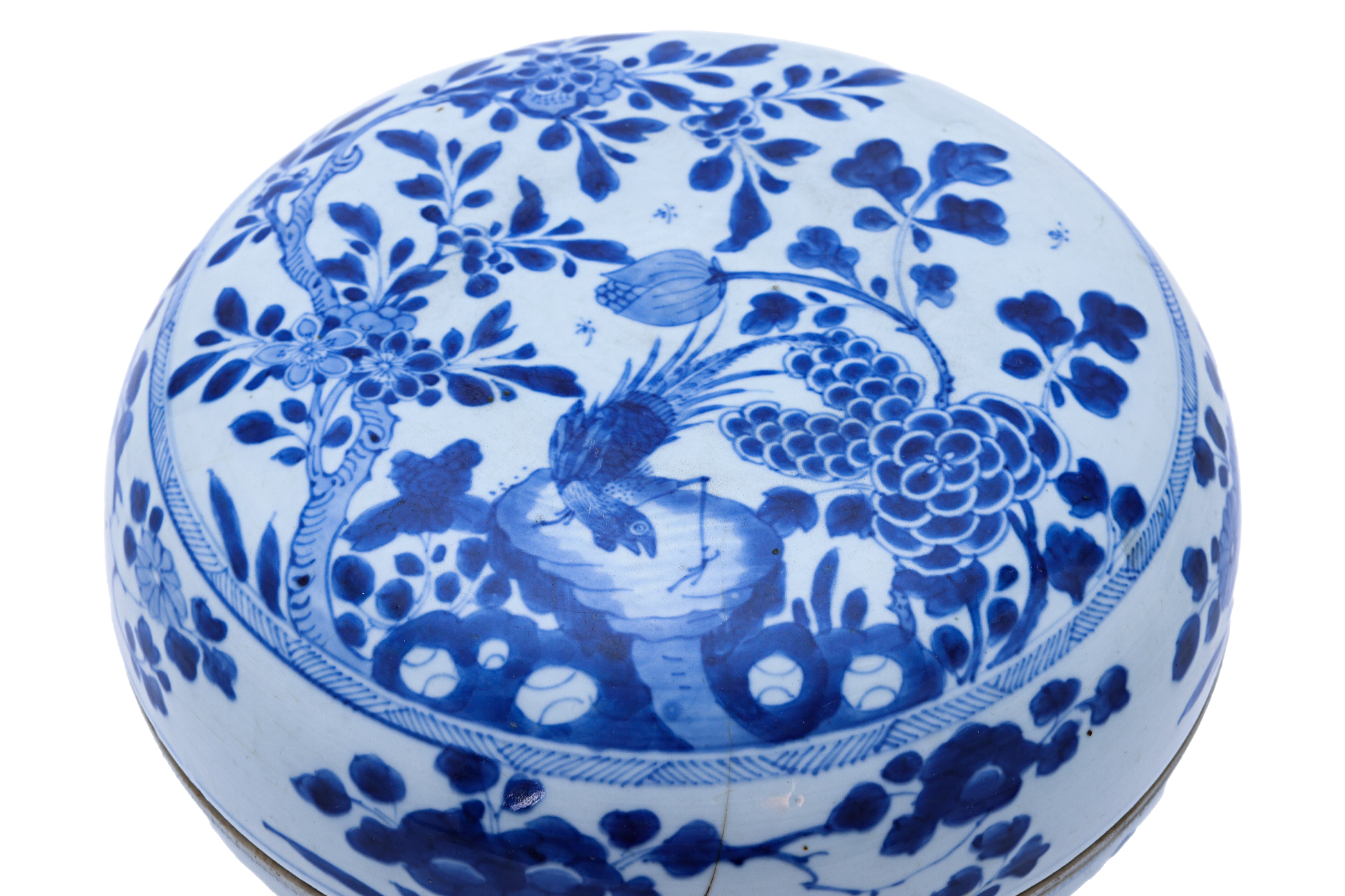 A LARGE BLUE AND WHITE CIRCULAR PORCELAIN BOX AND COVER - Image 2 of 9