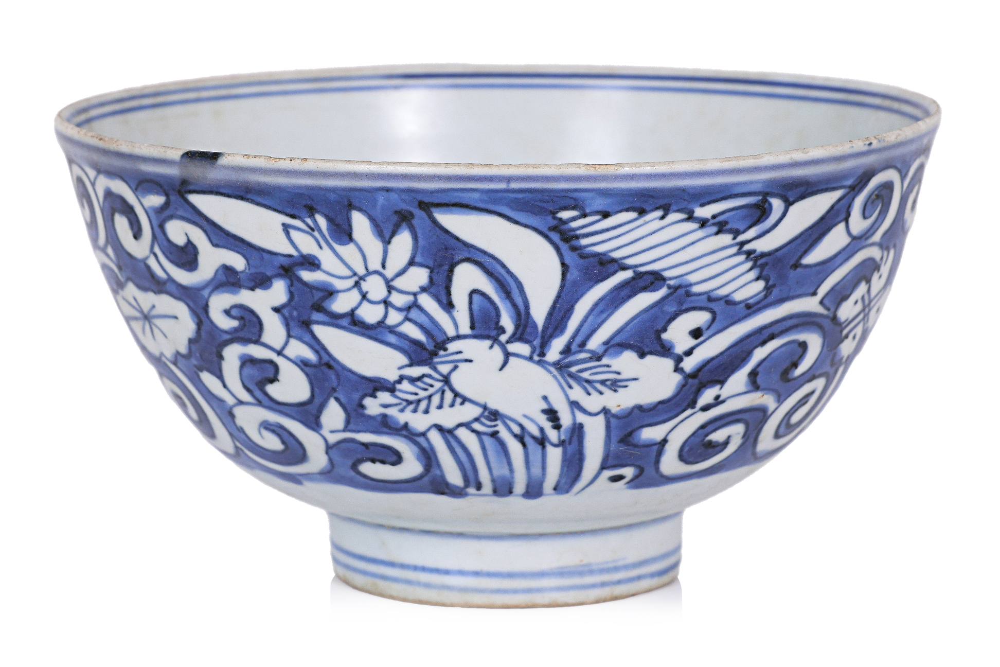 A BLUE AND WHITE PORCELAIN CRANES BOWL