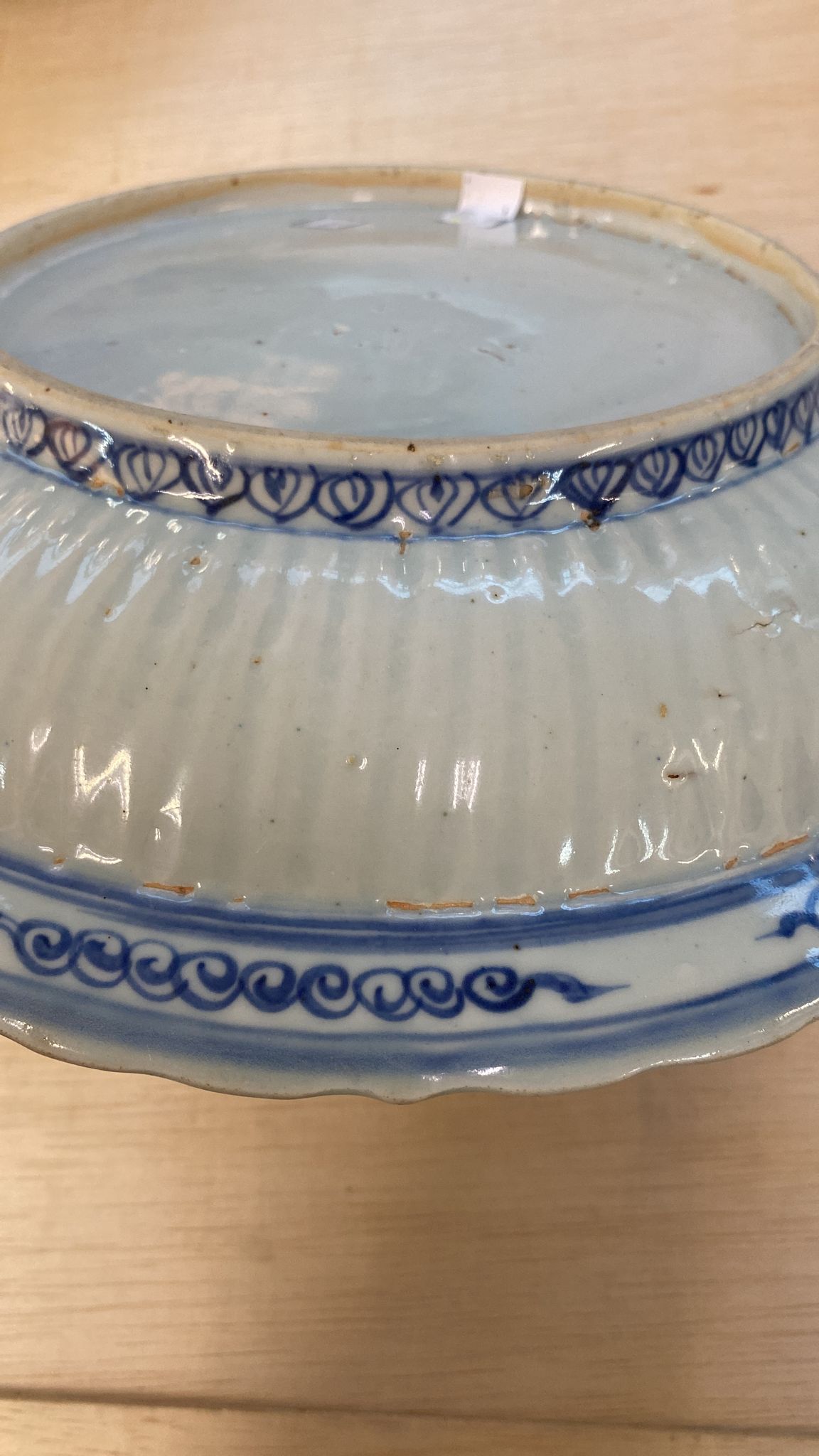 A BLUE AND WHITE PORCELAIN PHOENIX DISH - Image 12 of 13